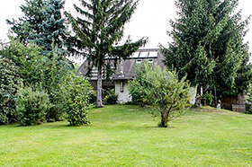 Spielwiese beim Haus